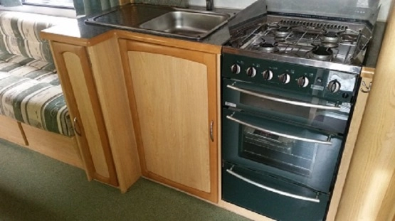                         Przyczepa kempingowa Elddis - zdjęcie 18
                        