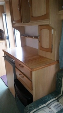                         Przyczepa kempingowa Elddis - zdjęcie 21
                        