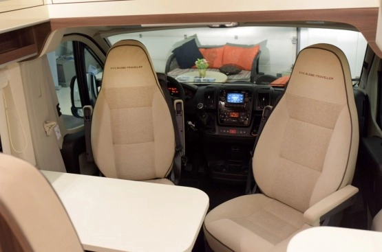                         Peugeot Boxer Globe Traveller  Kamper Solar Klima Truma Zawieszenie VB Gwarancja  - zdjęcie 11
                        