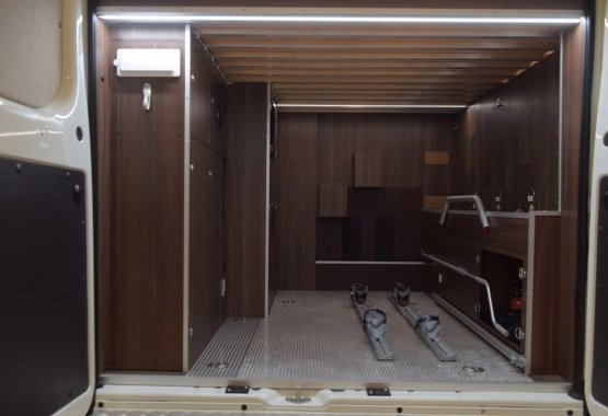                         Peugeot Boxer Globe Traveller  Kamper Solar Klima Truma Zawieszenie VB Gwarancja  - zdjęcie 18
                        