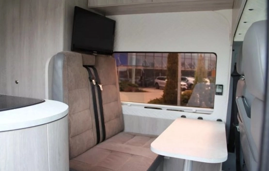                         Kamper Ford Transit 2009 - zdjęcie 4
                        