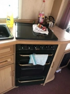                         Przyczepa Swift Conqueror 580 z przedsionkiem - zdjęcie 2
                        