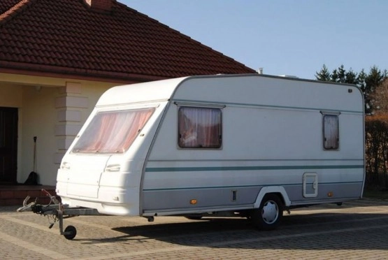                         SPRITE 450 Zarejestrowana! 4 os. z WC, Przedsionek, Ogrzewanie! DMC 1100 kg - zdjęcie 1
                        