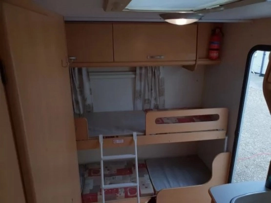                         Bailey Discovery 4-osobowa z przedsionkiem - zdjęcie 4
                        