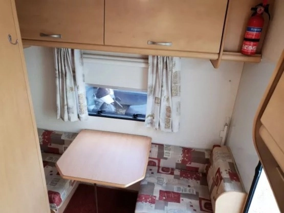                         Bailey Discovery 4-osobowa z przedsionkiem - zdjęcie 8
                        