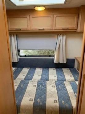                         Przyczepa kempingowa COMPASS, 2 sypialnie, duża łazienka, przedsionek - zdjęcie 6
                        