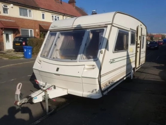                         Przyczepa kempingowa Abbey Gts z 1995 roku - zdjęcie 1
                        