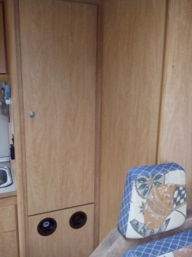                         Samochód kempingowy (kamper, camper) BURSTNER A 532 active - zdjęcie 8
                        