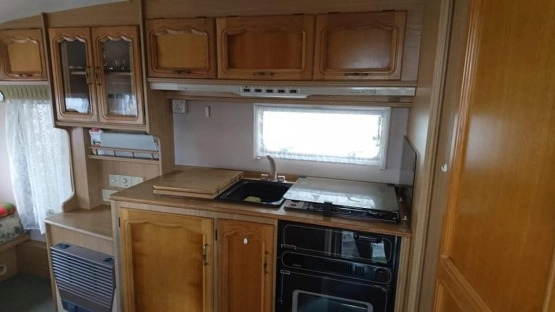                         Przyczepa kempingowa Abi Award Brightstar - zdjęcie 6
                        