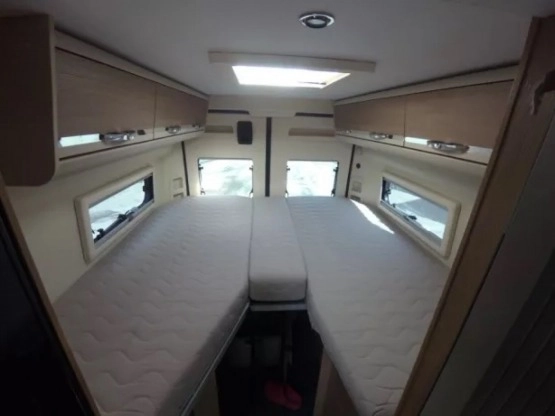                         Kamper ADRIA TWIN 640 SLX, rok 2018 - zdjęcie 6
                        