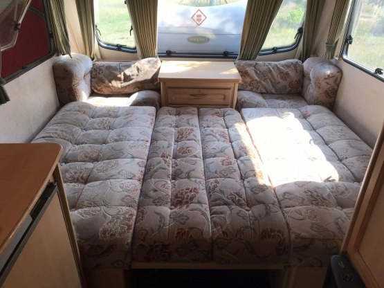                         Sprzedam przyczepę kempingowa - zdjęcie 3
                        