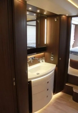                         Mercedes-Benz MORELO EMPIRE LINNER 100GB - zdjęcie 12
                        