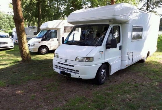                         Kamper Fiat Ducato z 1998 roku - zdjęcie 1
                        