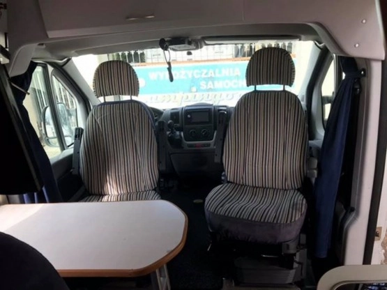                         Fiat Ducato Karman Davis z 2010 roku - zdjęcie 15
                        