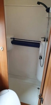                         Hymer Eriba 2.8, 2000 rok, bardzo zadbany - zdjęcie 12
                        