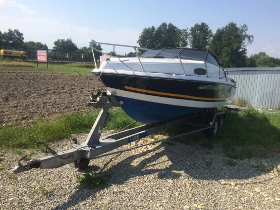                         Łódź motorowa z przyczepa zestaw do kampera - zdjęcie 3
                        