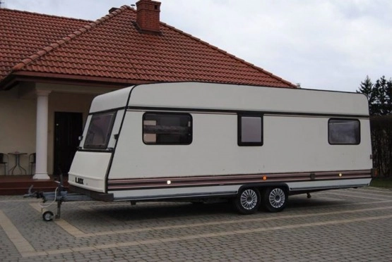                         BURSTNER. Idealna na działkę, 6 os. Ogrzewanie! Duża! 2 osie! TRANSPORT - zdjęcie 1
                        