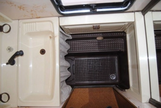                         BURSTNER. Idealna na działkę, 6 os. Ogrzewanie! Duża! 2 osie! TRANSPORT - zdjęcie 4
                        