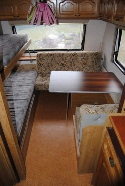                         BURSTNER. Idealna na działkę, 6 os. Ogrzewanie! Duża! 2 osie! TRANSPORT - zdjęcie 7
                        