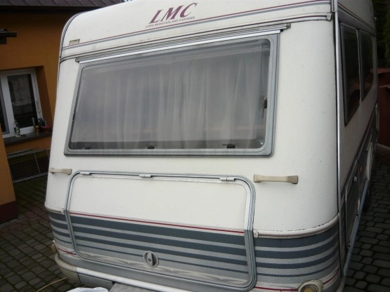                         PRZYCZEPA CAMPINGOWA LMC LUXUS 450   - zdjęcie 12
                        