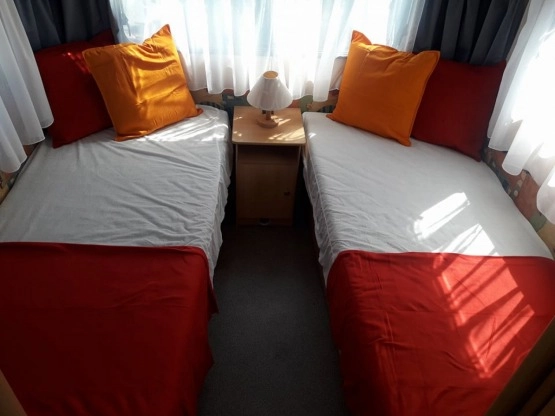                         Dethleffs Camper EF DMC 1350 z dużym przedsionkiem - zdjęcie 2
                        