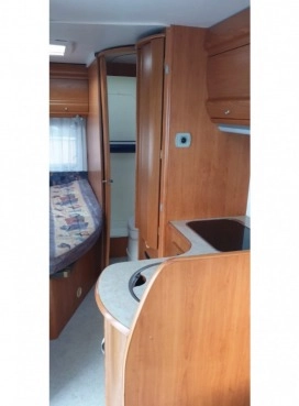                         KAMPER CAMPER HYMER ERIBA 636 JET 2005 - zdjęcie 10
                        