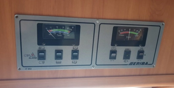                         KAMPER CAMPER HYMER ERIBA 636 JET 2005 - zdjęcie 11
                        