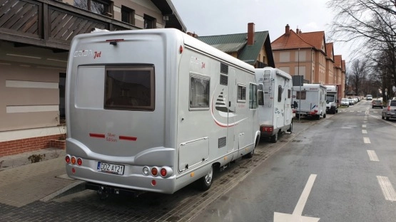                         KAMPER CAMPER HYMER ERIBA 636 JET 2005 - zdjęcie 14
                        