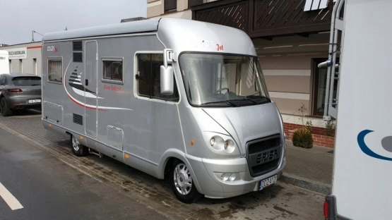                         KAMPER CAMPER HYMER ERIBA 636 JET 2005 - zdjęcie 1
                        