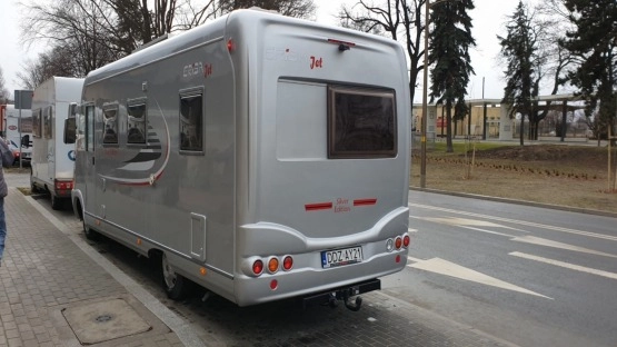                         KAMPER CAMPER HYMER ERIBA 636 JET 2005 - zdjęcie 5
                        