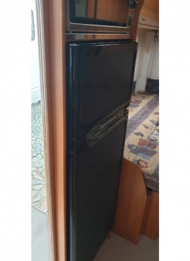                         KAMPER CAMPER HYMER ERIBA 636 JET 2005 - zdjęcie 7
                        