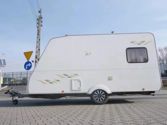                         Przyczepa kempingowa Sterckeman Starlett 4-5 osobowa. Ładna, zadbana, sucha. - zdjęcie 3
                        