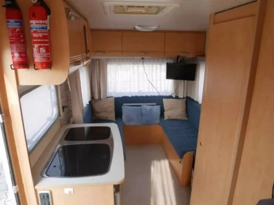                         Przyczepa kempingowa Sterckeman Starlett 4-5 osobowa. Ładna, zadbana, sucha. - zdjęcie 7
                        