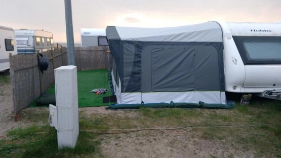                         Przyczepa kempingowa Hobby 650 Kfu Prestige - zdjęcie 9
                        