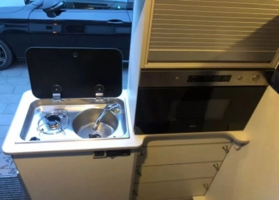                         Peugeot Boxer z 2015 roku, kamper - zdjęcie 4
                        