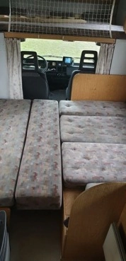                         Kamper Citroen C25 2.5 TD Klimatyzacja postojowa, podwójne ogrzewanie, nowa lodówka - zdjęcie 10
                        