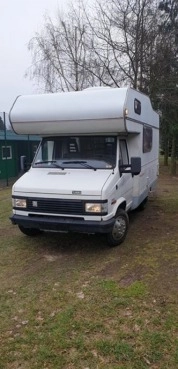                         Kamper Citroen C25 2.5 TD Klimatyzacja postojowa, podwójne ogrzewanie, nowa lodówka - zdjęcie 11
                        