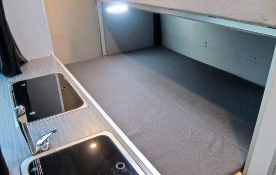                         Mercedes-Benz Sprinter z 2005 roku - zdjęcie 12
                        