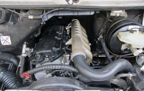                         Mercedes-Benz Sprinter z 2005 roku - zdjęcie 19
                        