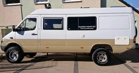                         Mercedes-Benz Sprinter z 2005 roku - zdjęcie 26
                        