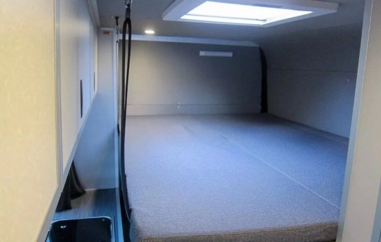                         Mercedes-Benz Sprinter z 2005 roku - zdjęcie 6
                        