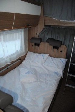                         Wynajmę ! Wypożyczę ! Nowy Kamper CARADO 6 osób 2.0 HDI 130 KM z 2018 roku - zdjęcie 16
                        