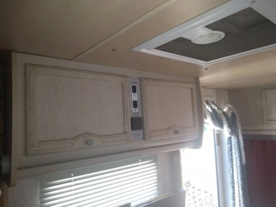                         Przyczepa kempingowa Caravelair - zdjęcie 3
                        