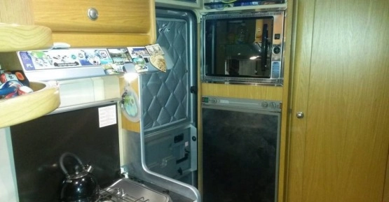                         Kamper LAIKA, IVECO Turbo-Daily 35-10, rejestracja na 5 osób - zdjęcie 6
                        