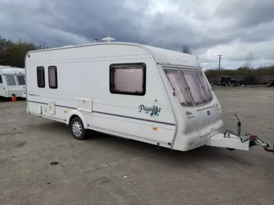                         Przyczepa Kempingowa Bailey Pageant Auvergne 2003, gratis 2 przedsionki - zdjęcie 1
                        