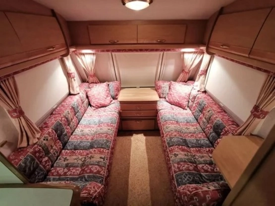                         Przyczepa Kempingowa Bailey Pageant Auvergne 2003, gratis 2 przedsionki - zdjęcie 4
                        