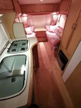                         Przyczepa Kempingowa Bailey Pageant Auvergne 2003, gratis 2 przedsionki - zdjęcie 5
                        