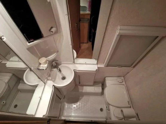                         Przyczepa Kempingowa Bailey Pageant Auvergne 2003, gratis 2 przedsionki - zdjęcie 6
                        