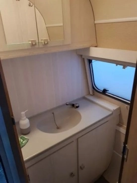                         Avento Royal 445 - solar, terma. Sucha! Zadbana! - zdjęcie 4
                        