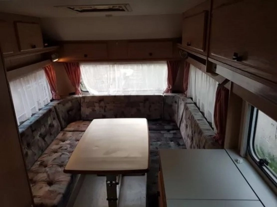                         Avento Royal 445 - solar, terma. Sucha! Zadbana! - zdjęcie 6
                        